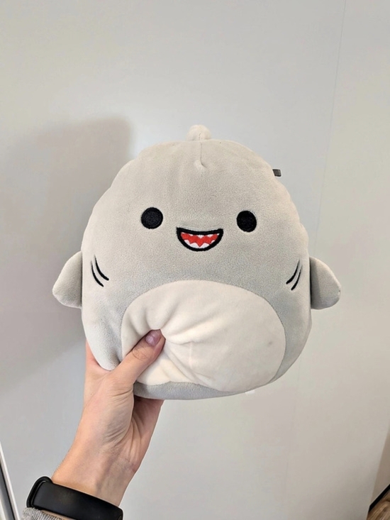 Squishmallows Other - Squishmallows Gordon the Shark Gray & White Shark Plush